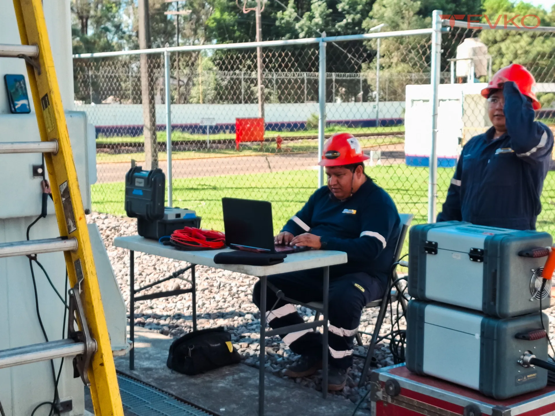 Servicio en sitio de mantenimiento eléctrico industrial — TEVKO, Grupo TEMISA