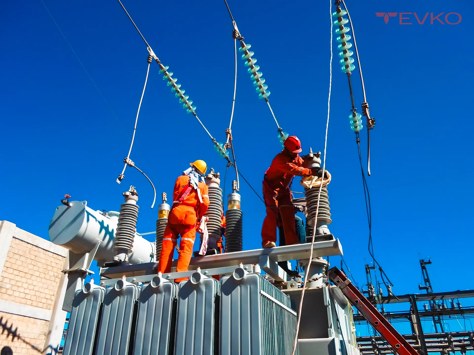 Pruebas eléctricas de diagnóstico a transformador — TEVKO